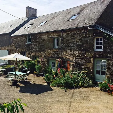 Ferme De La Gortiere Bed & Breakfast *